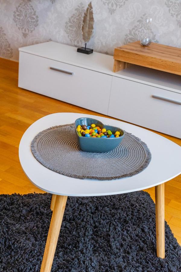 Brand New - Selfcheckins 24 - Zagreb - Garage - Loggia - New - Luxury Apartment Luaran gambar