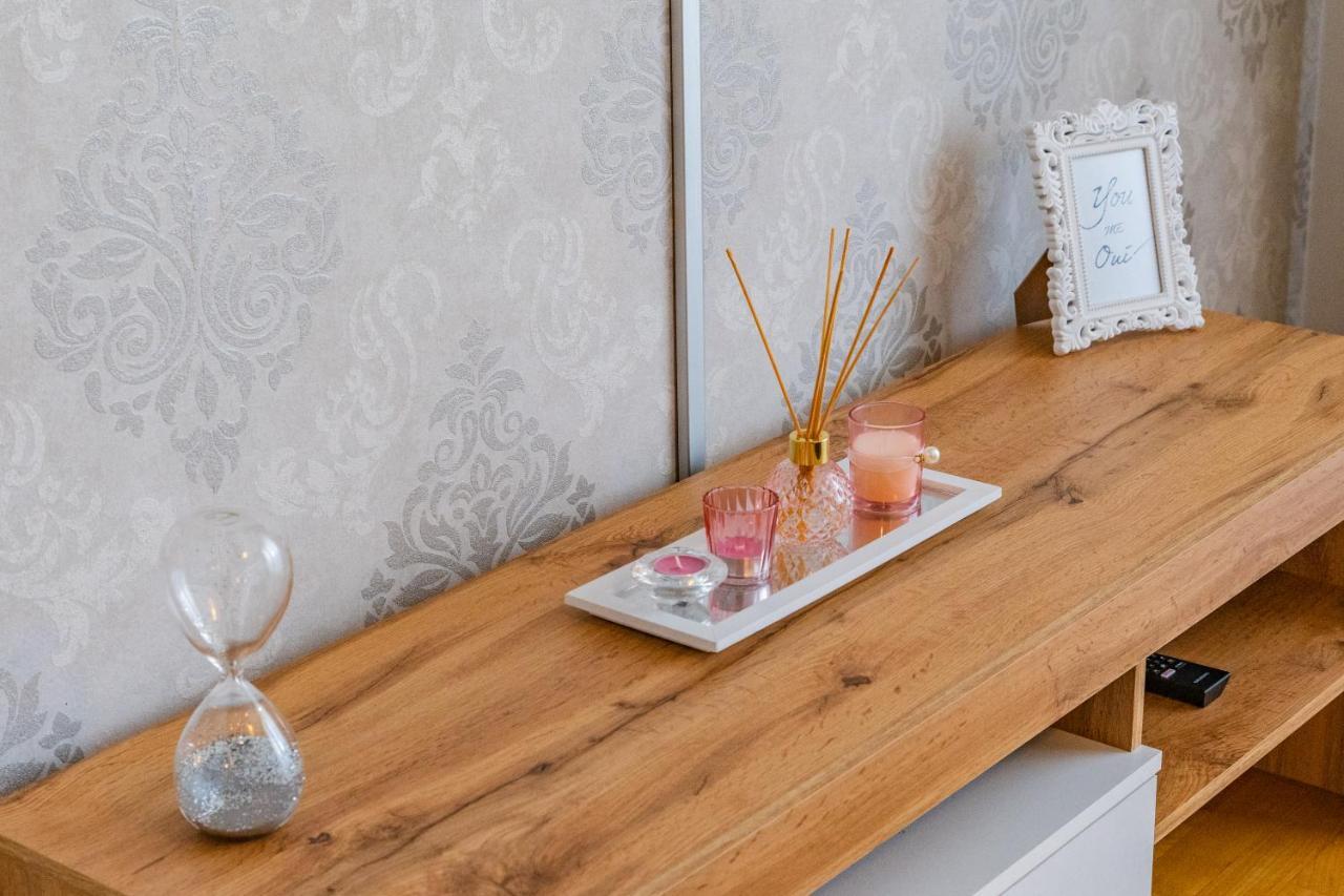 Brand New - Selfcheckins 24 - Zagreb - Garage - Loggia - New - Luxury Apartment Luaran gambar